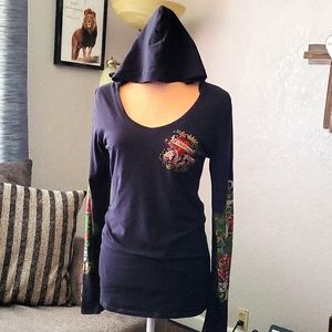 Longsleeve blinged out, hooded top.